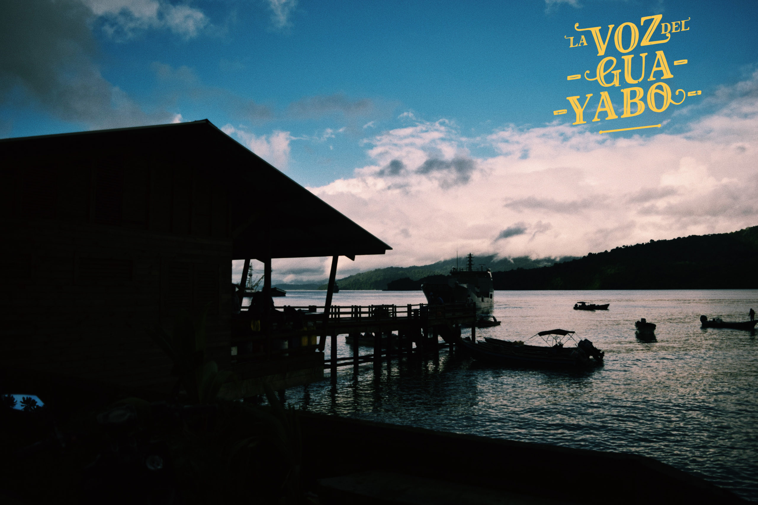¿Cómo hacer un reportaje? Por                                               La Voz del Guayabo